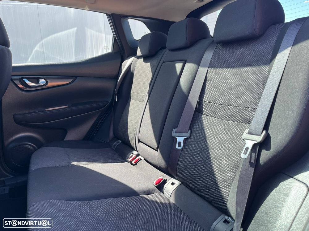 Nissan Qashqai 1.6 dCi N-Connecta 18 PS Xtronic - 6