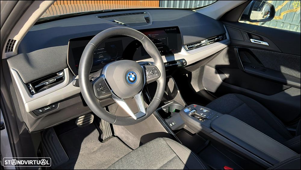 BMW iX1 xDrive30 - 19