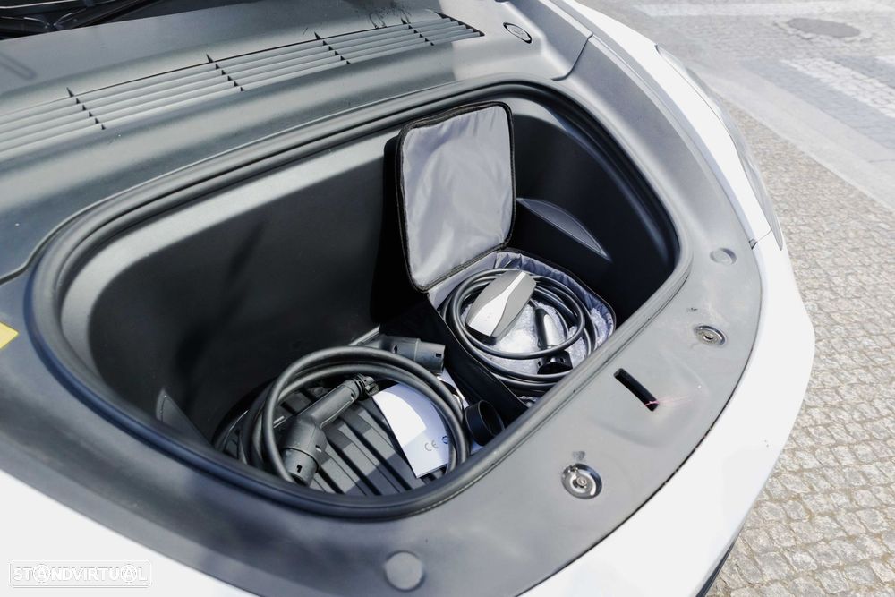 Tesla Model Y Long Range Tração Integral - 32