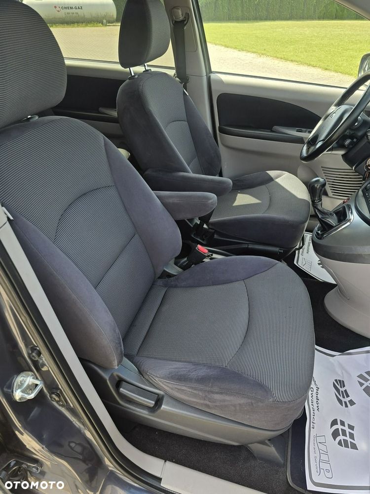 Mitsubishi Grandis - 21