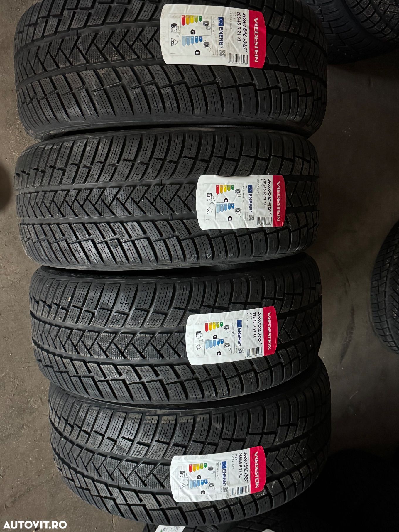 Vând 4 anvelope 285/45/21 vredestein de iarnă noi - 1