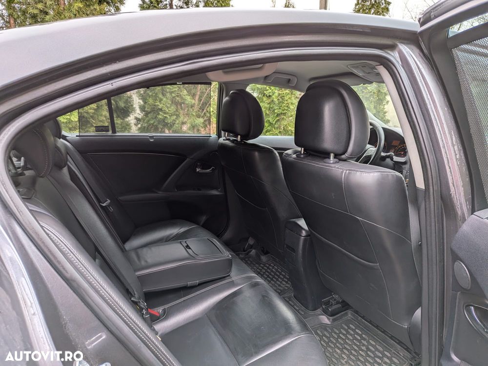 Toyota Avensis 2.2 D-CAT Luxury - 8