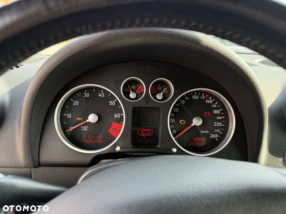 Audi TT Coupé - 12