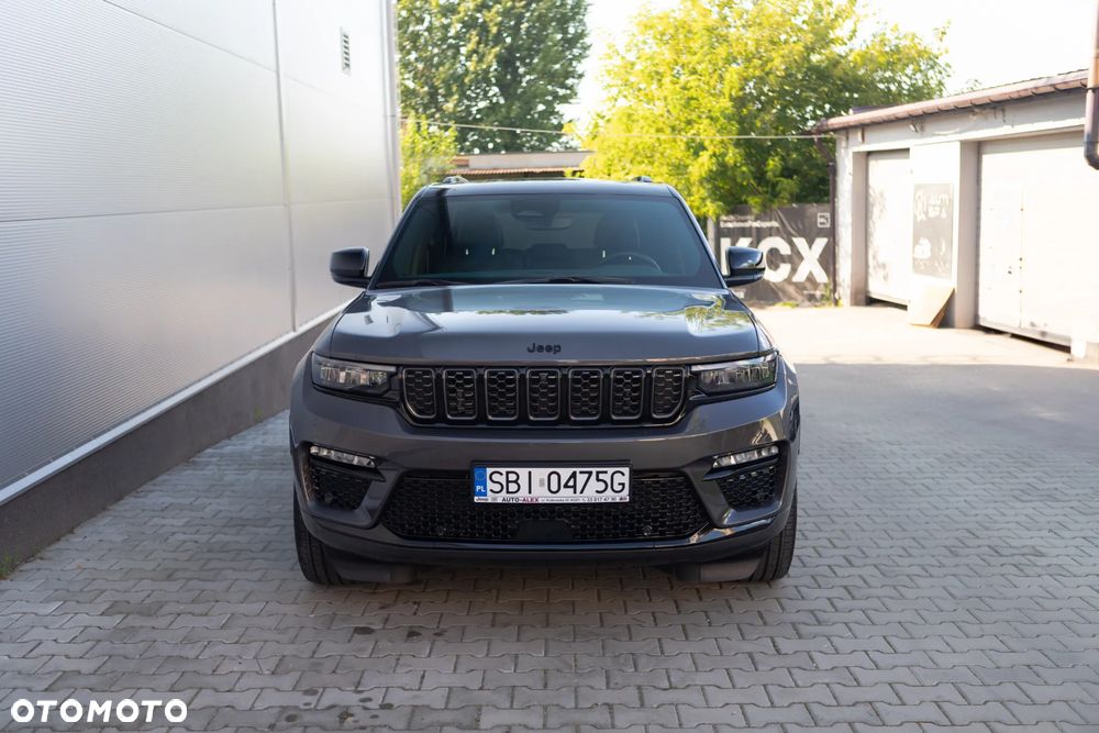 Jeep Grand Cherokee - 1