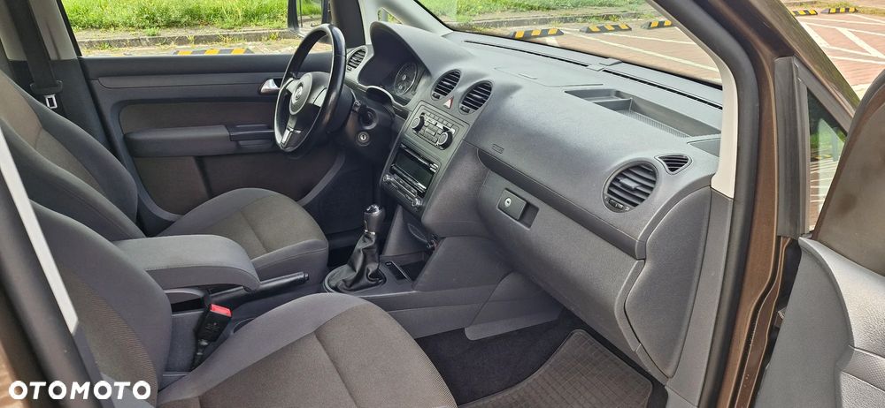 Volkswagen California - 24