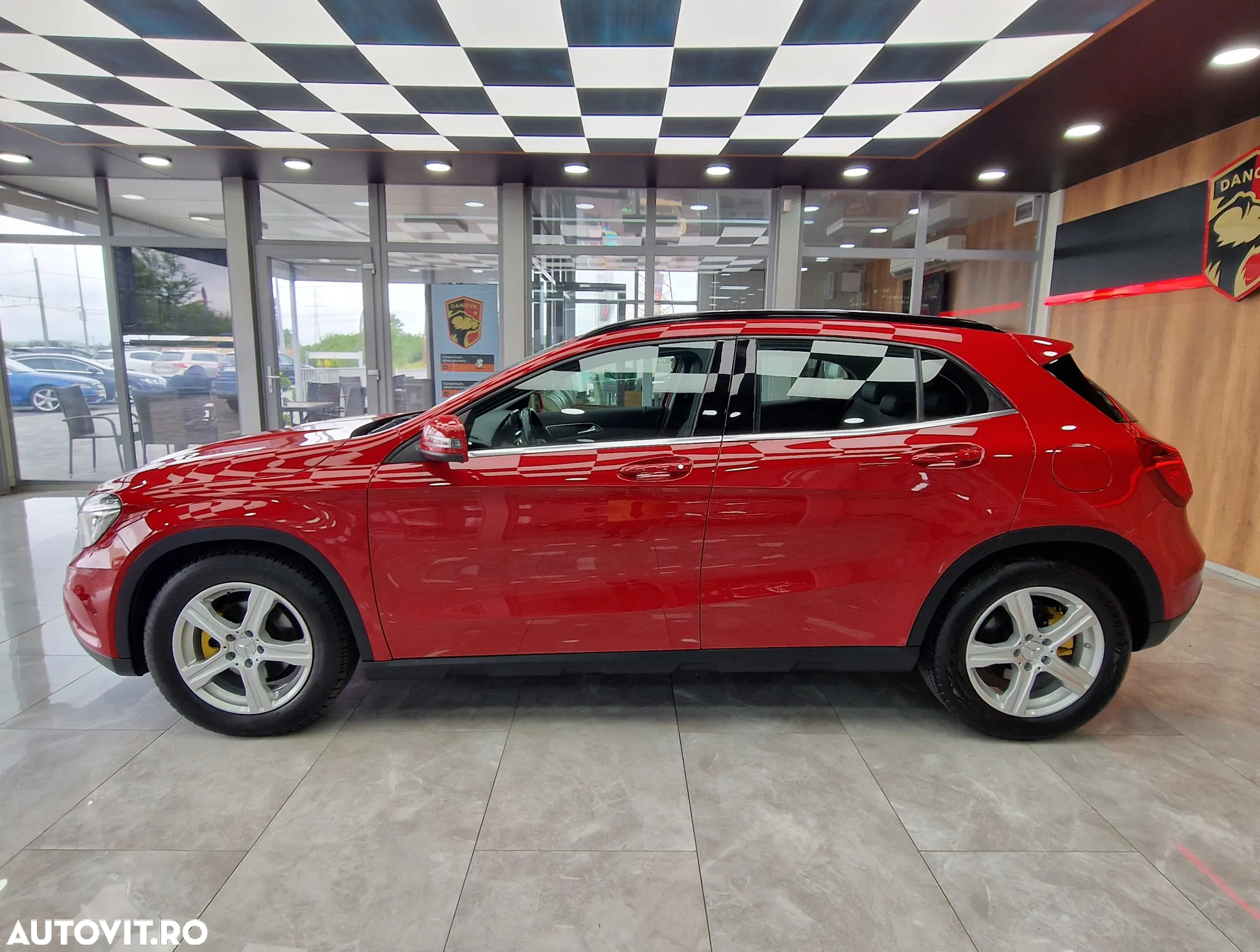 Mercedes-Benz GLA 200 CDI - 4
