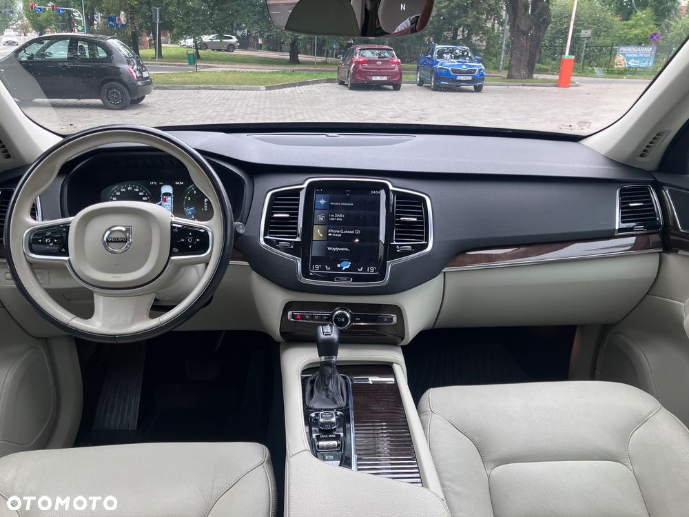 Volvo XC 90 - 15