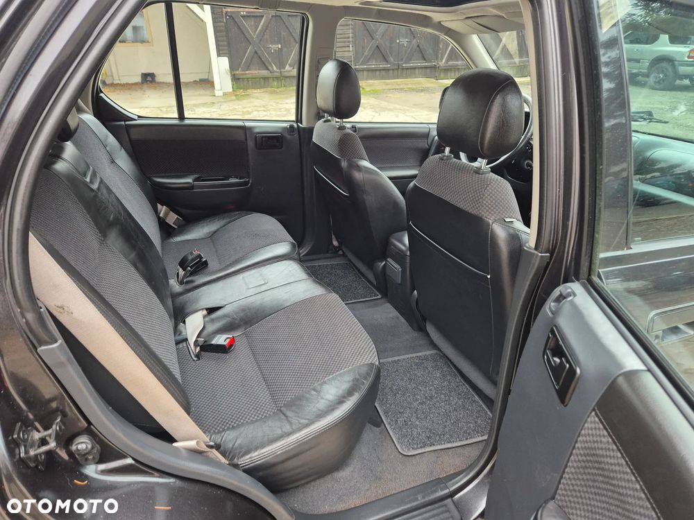 Opel Frontera 3.2 LTD - 17