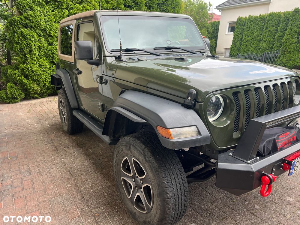 Jeep Wrangler - 1