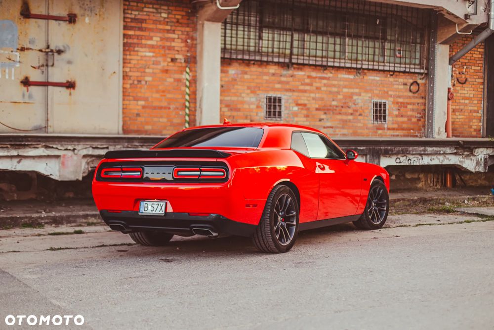 Dodge Challenger 5.7 R/T - 14