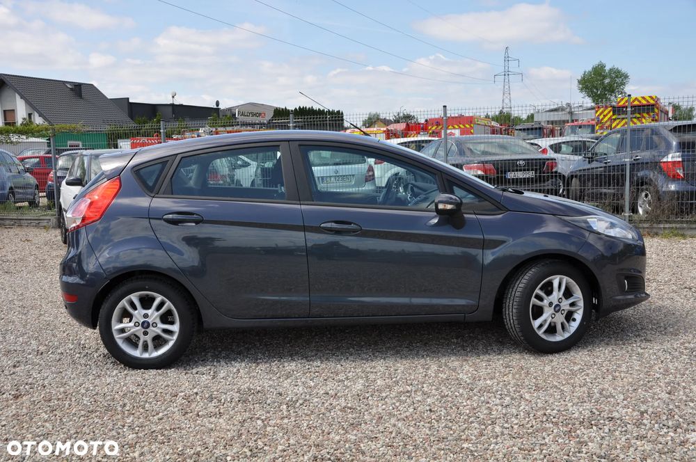 Ford Fiesta 1.25 Celebration - 3