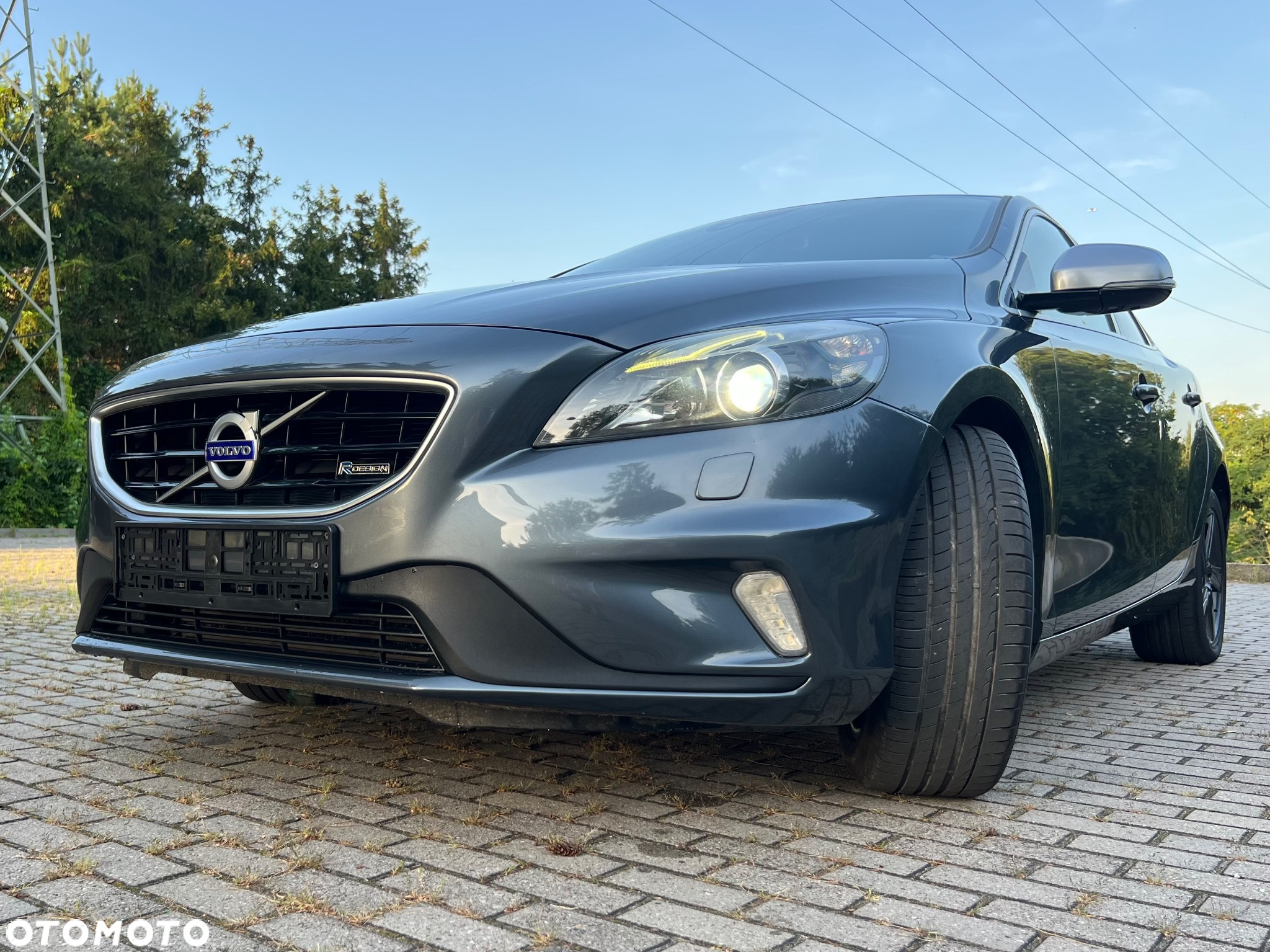 Volvo V40 D3 R-Design Summum - 4