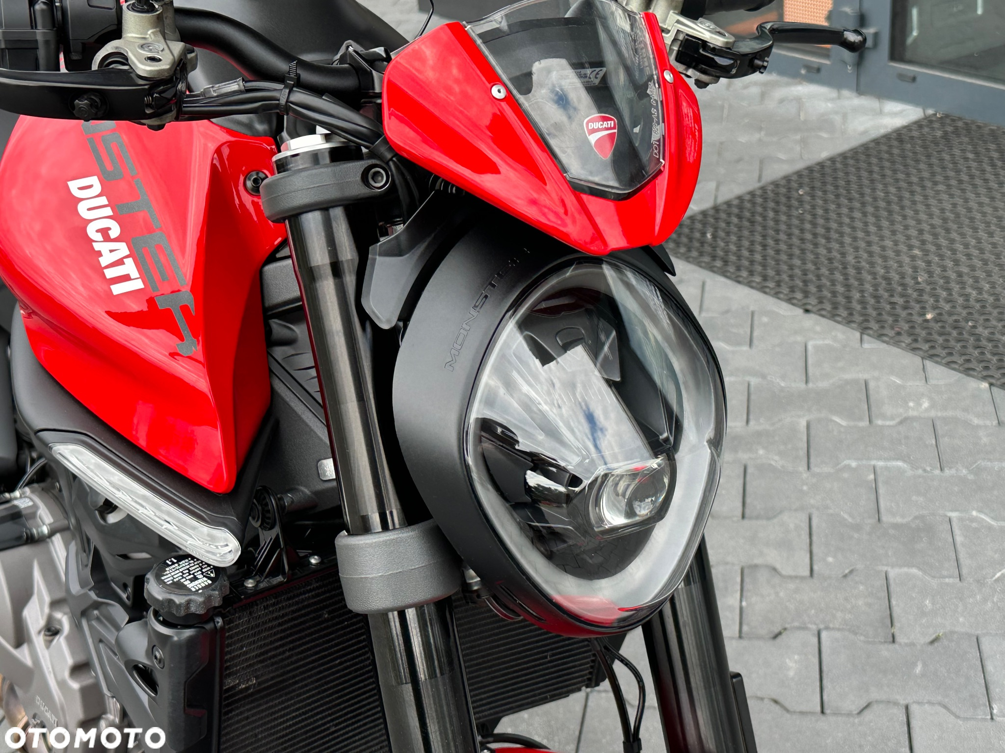 Ducati Monster - 15
