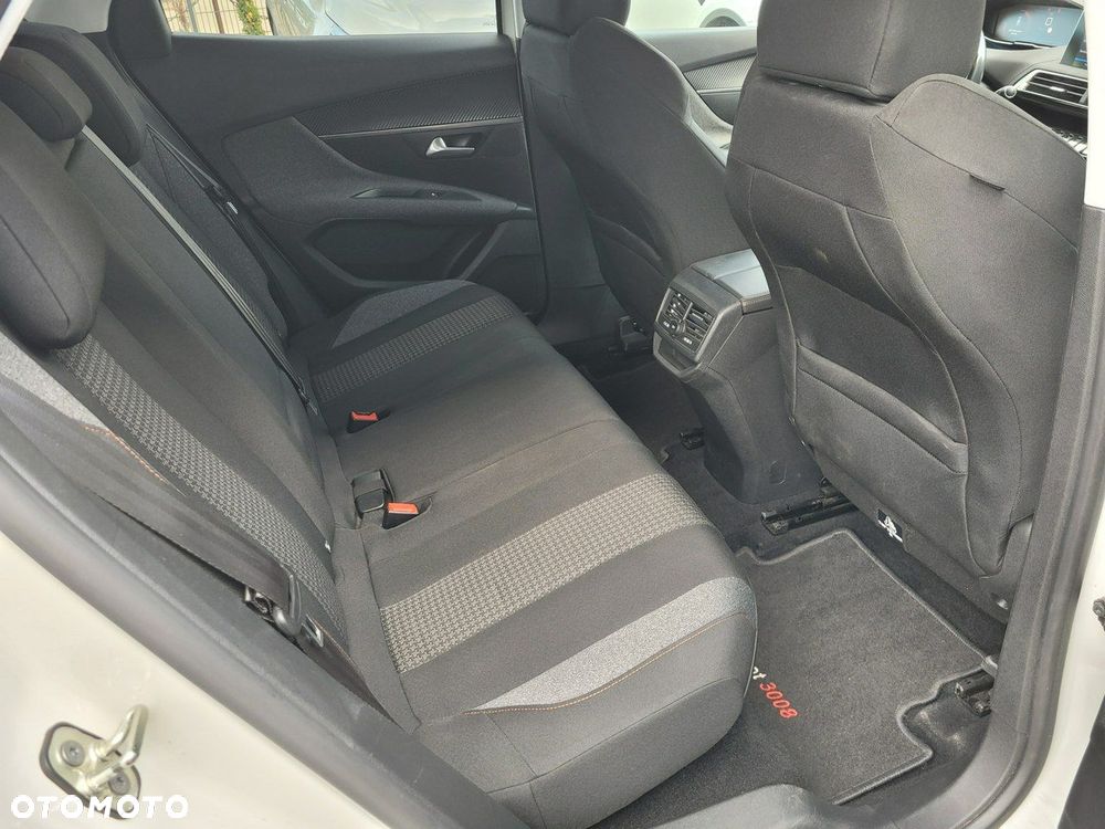 Peugeot 3008 - 13