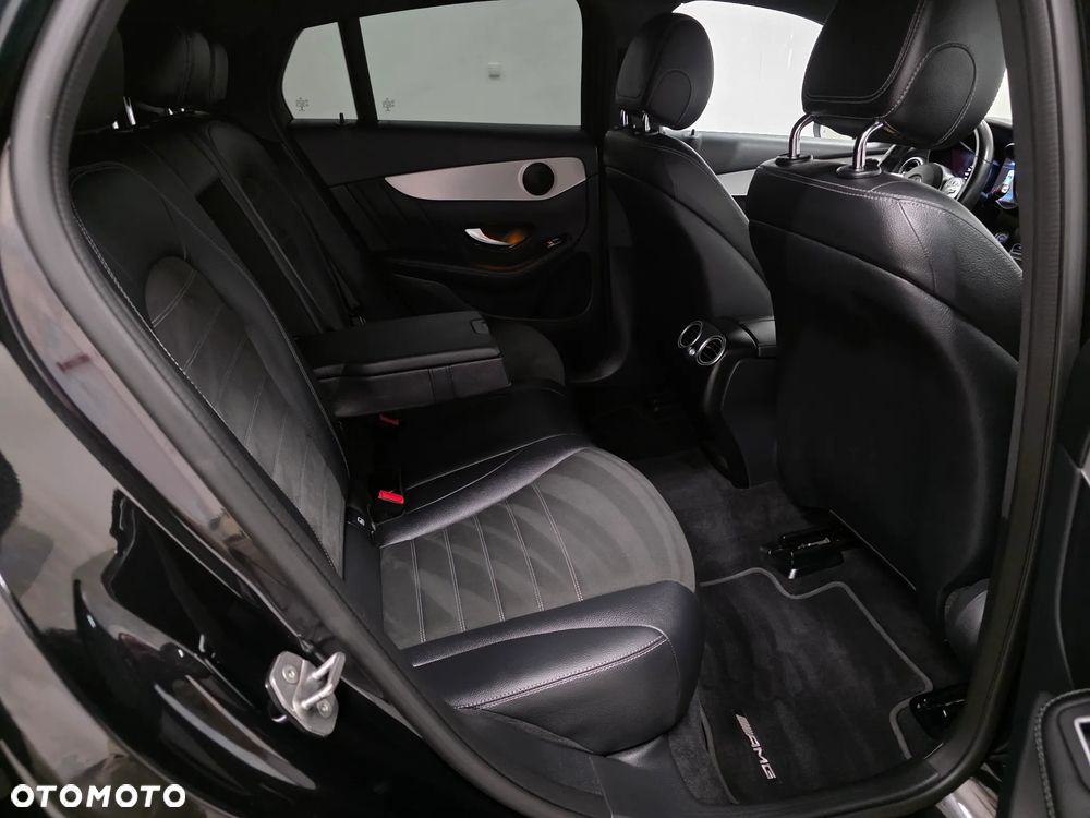 Mercedes-Benz GLC 300 d 4Matic 9G-TRONIC AMG Line Plus - 20