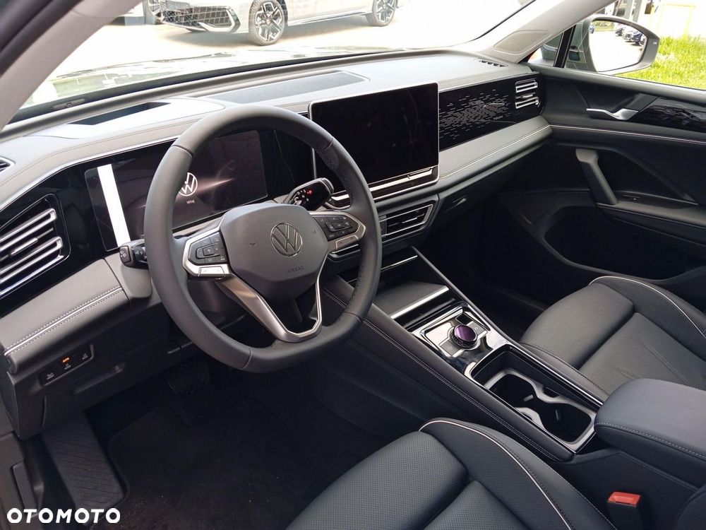 Volkswagen Tiguan - 23