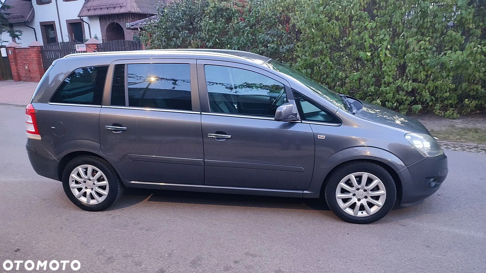 Opel Zafira 1.8 Design Edition - 25