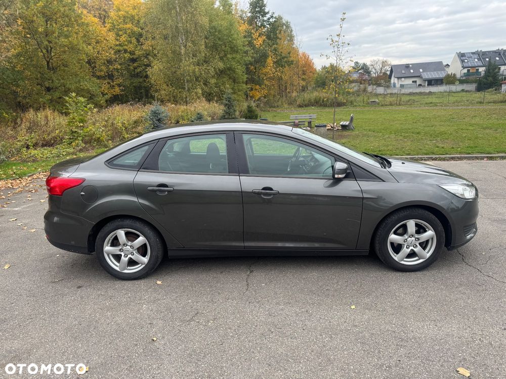 Ford Focus 1.6 Trend - 13