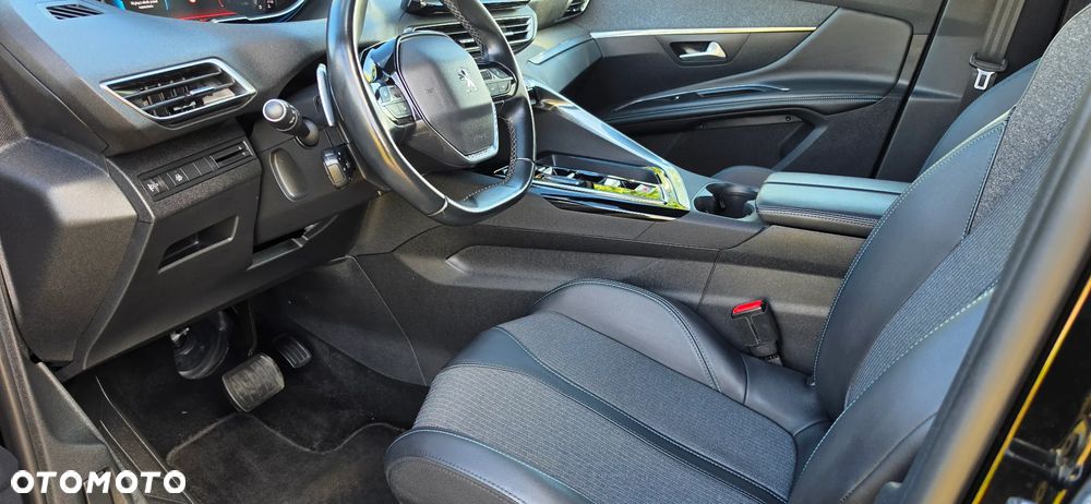 Peugeot 3008 BlueHDi 130 Stop & Start EAT8 Allure - 26