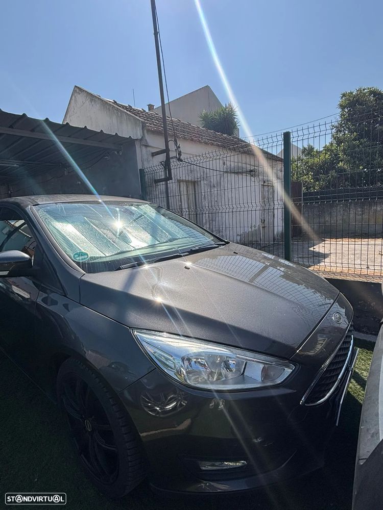 Ford Focus 1.0 EcoBoost S&S - 3