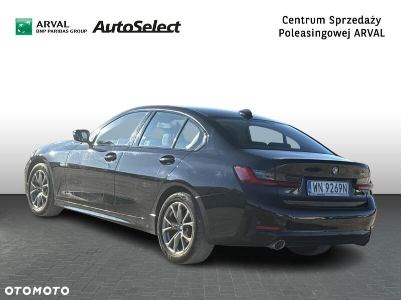 BMW Seria 3 320i Sport Line - 3