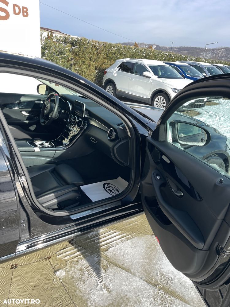 Mercedes-Benz C - 23