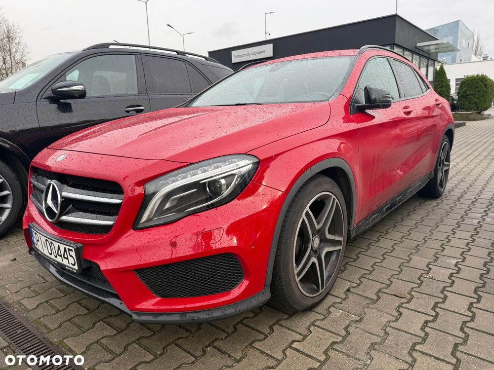 Mercedes-Benz GLA - 1