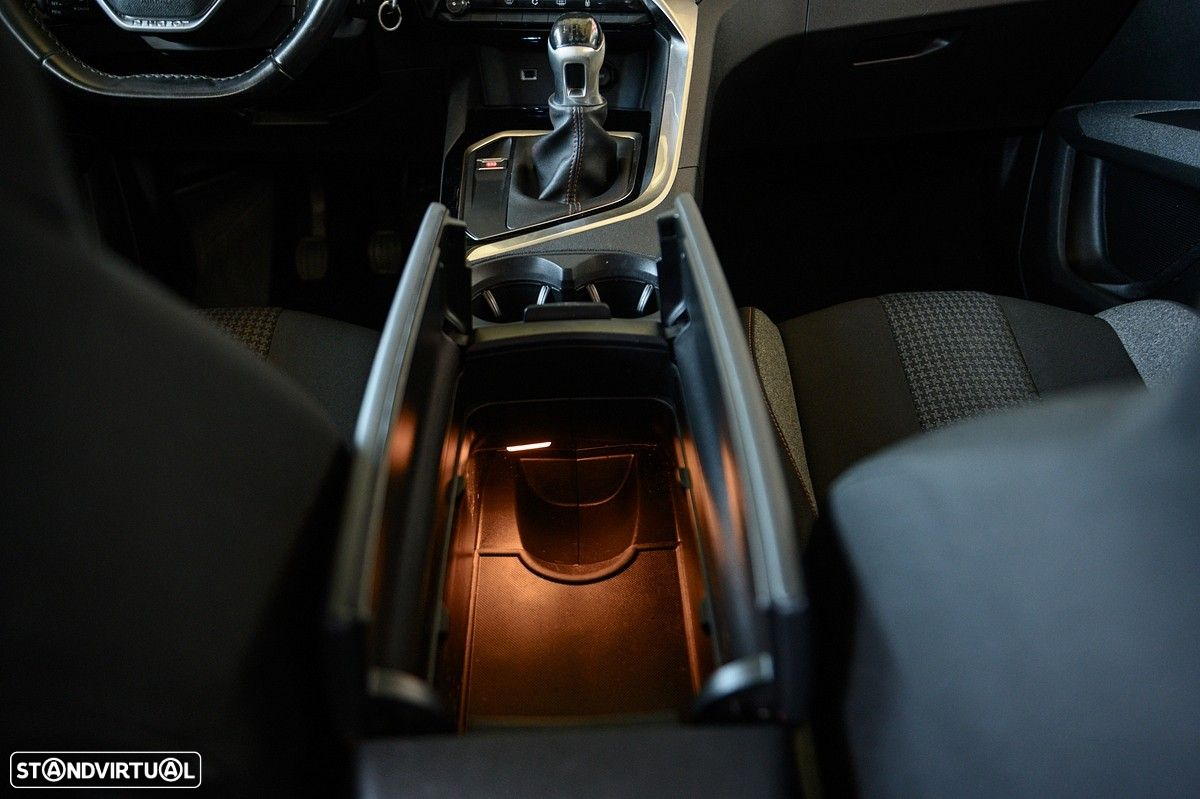 Peugeot 5008 1.2 PureTech Active - 60