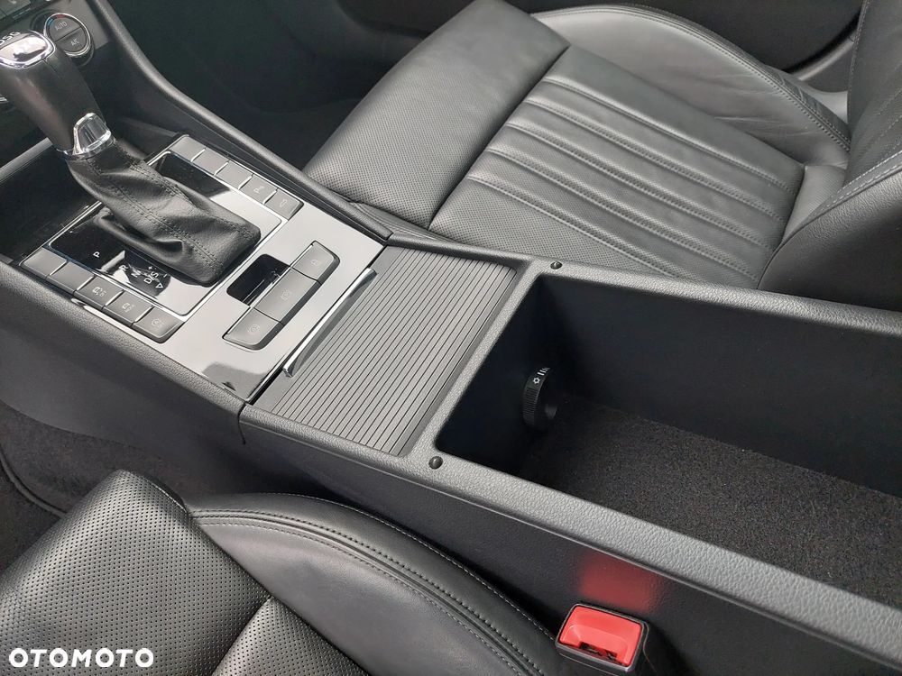 Skoda Superb 2.0 TDI 4x4 Style DSG - 25