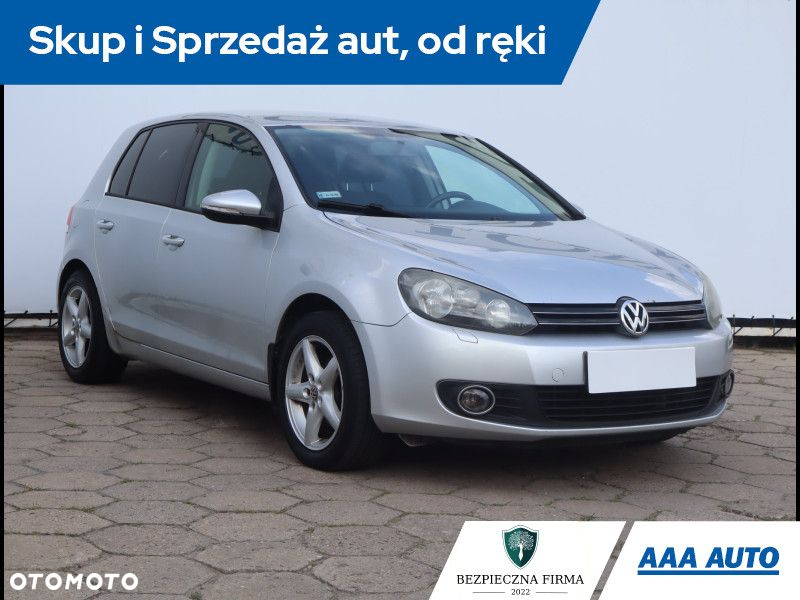Volkswagen Golf - 2