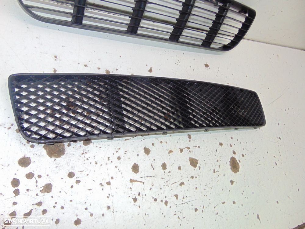 VW Polo grelhas para-choques - 2