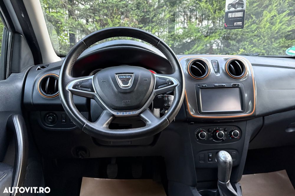 Dacia Sandero Stepway TCe 100 Prestige - 37