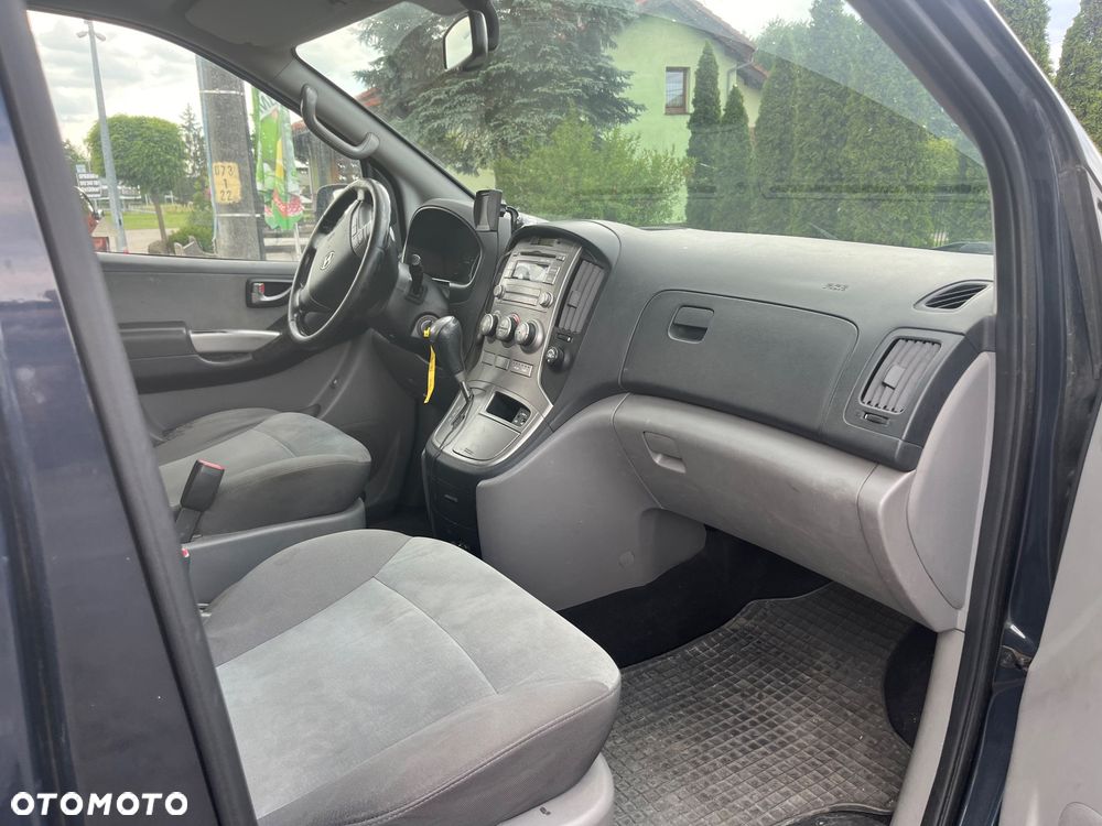 Hyundai H-1 ver-2-5-crdi-travel-trend - 10