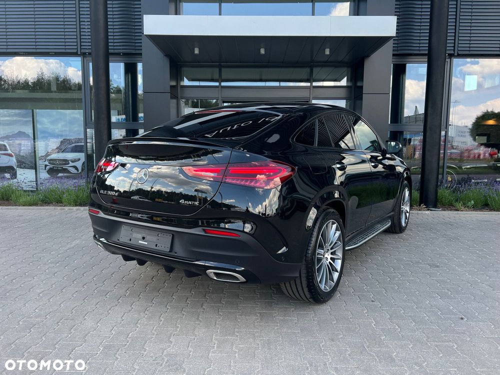 Mercedes-Benz GLE - 21