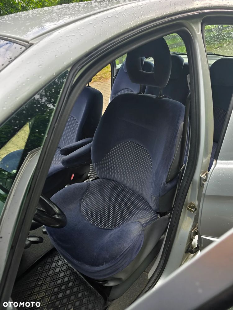 Citroën Xsara Picasso 1.6 HDi Exclusive - 20