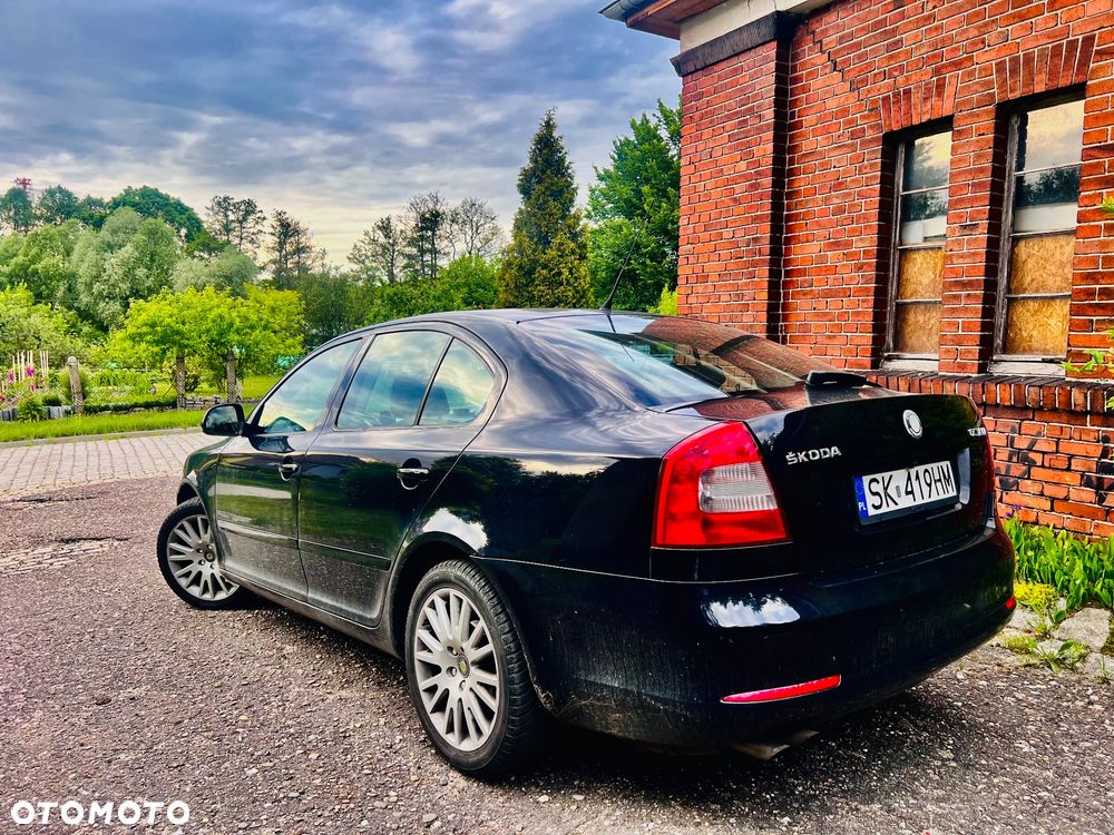 Skoda Octavia 1.8 T FSI Elegance - 1