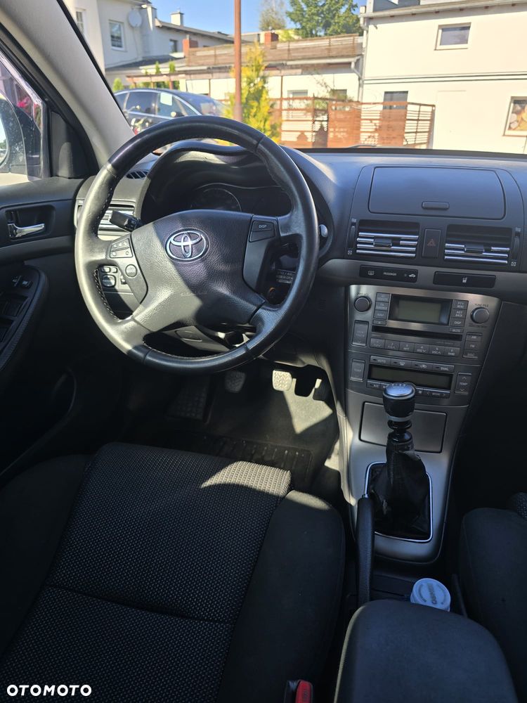 Toyota Avensis 2.0 D-4D Platinium - 8
