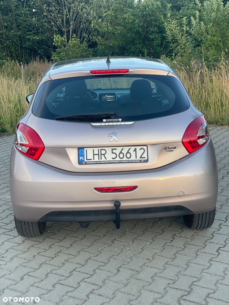 Peugeot 208 e-HDi 92 Stop&Start Style - 8