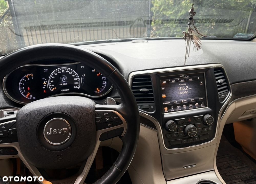 Jeep Grand Cherokee - 10