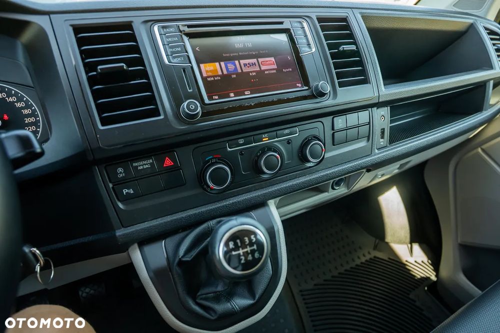 Volkswagen T6 Transporter - 22