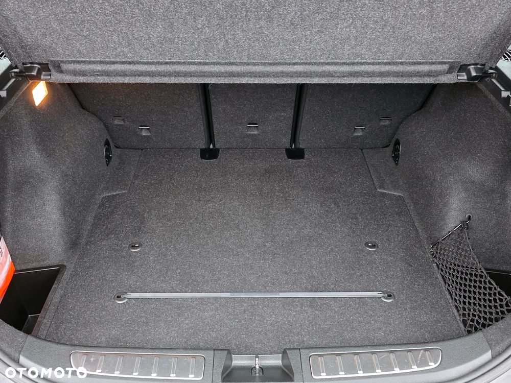 BMW X1 xDrive18d Sport Line - 32