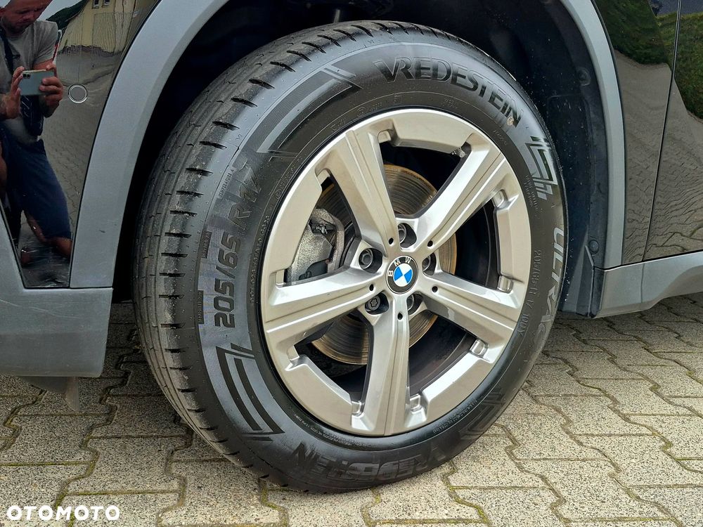 BMW X1 sDrive18d - 23