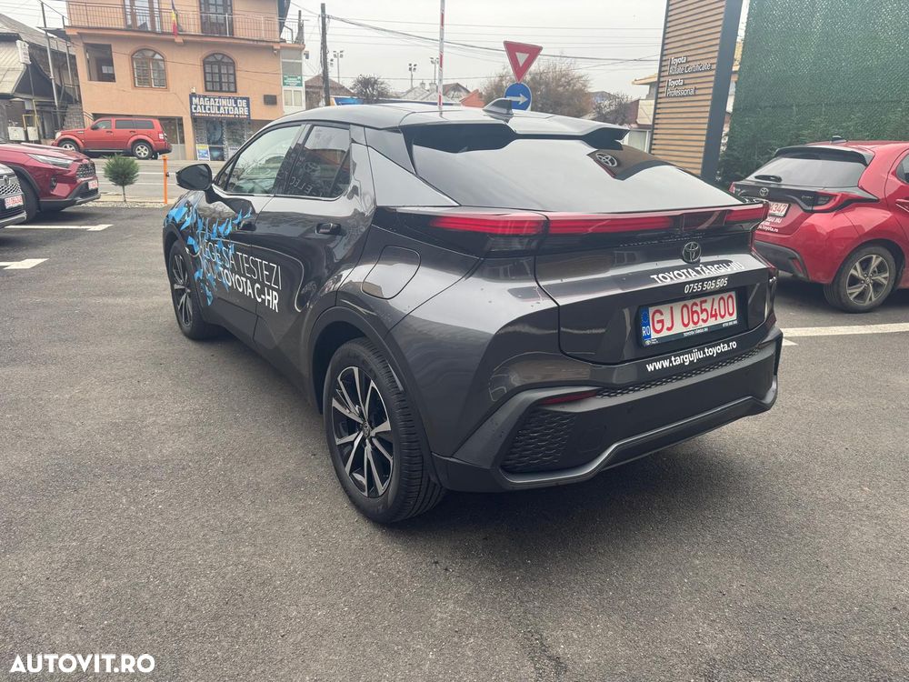 Toyota C-HR - 8