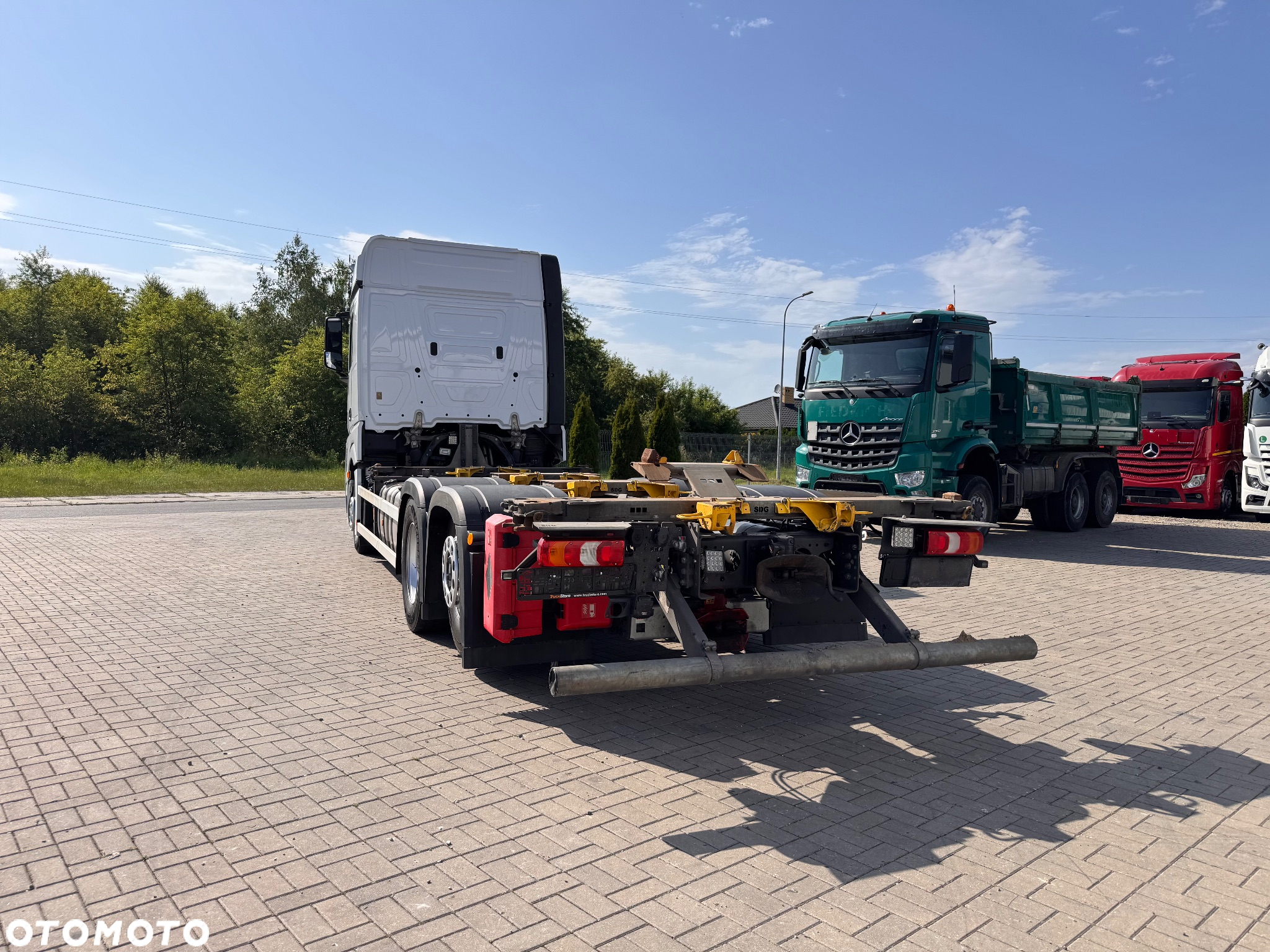 Mercedes-Benz Actros - 6