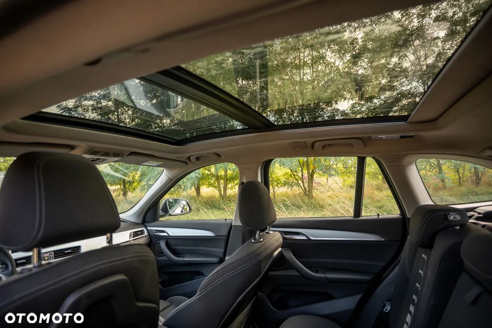 BMW X1 sDrive18d sport - 37