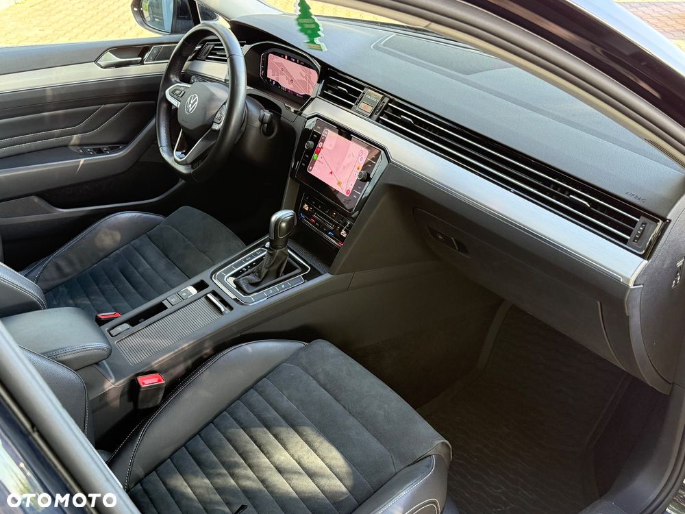 Volkswagen Passat 2.0 TDI EVO Elegance DSG - 12