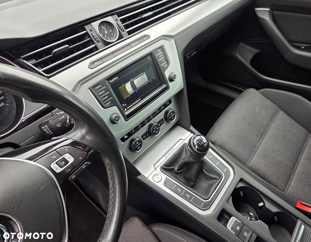 Volkswagen Passat Variant 2.0 TDI (BlueMotion Technology) Comfortline - 10