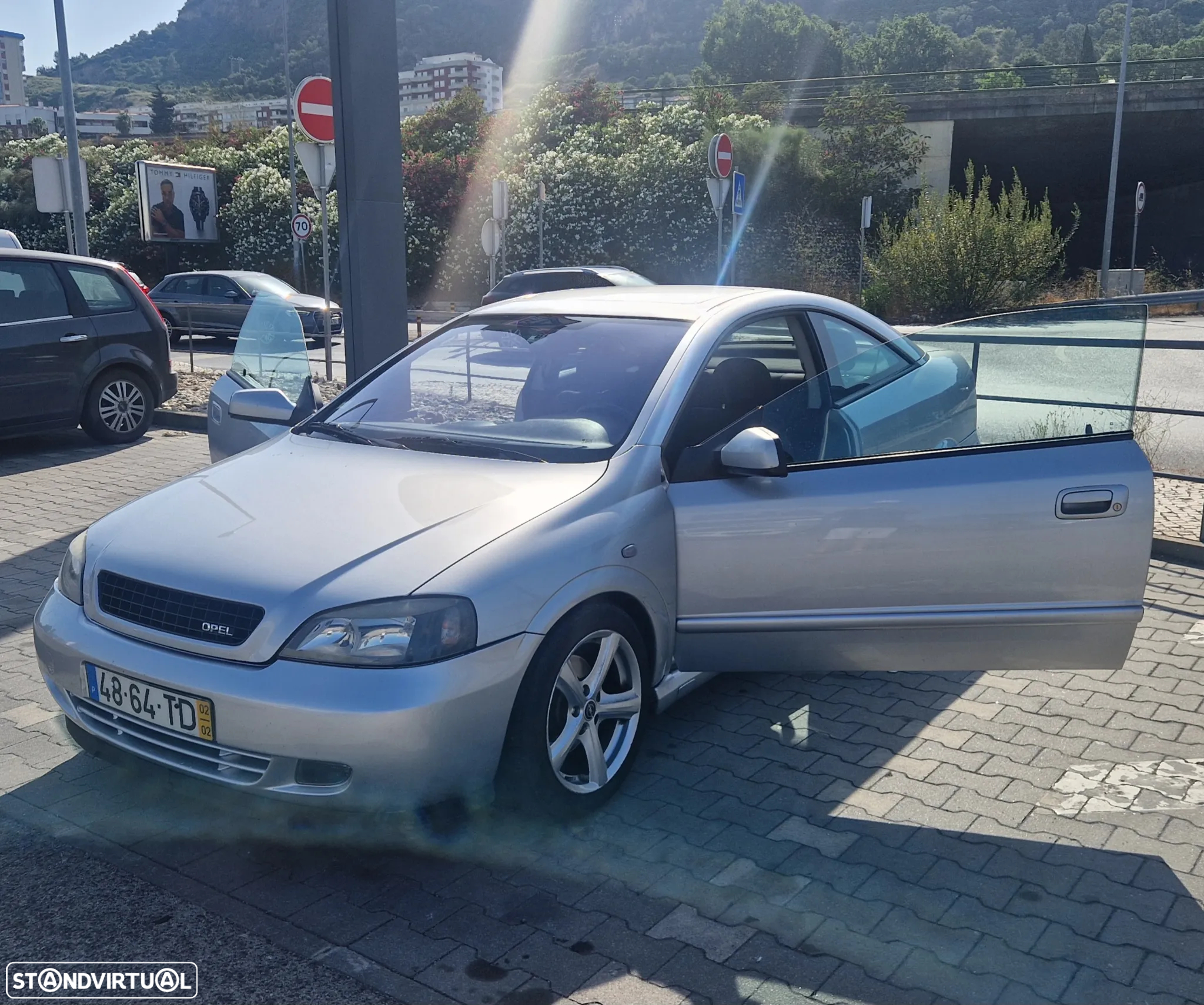 Opel Astra Coupe 1.8 16V - 2