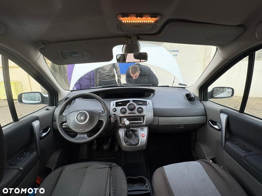 Renault Scenic 1.5 dCi FAP Avantage - 16