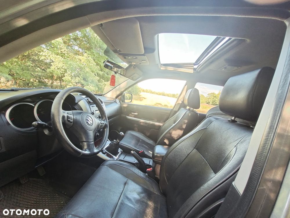 Suzuki Grand Vitara 1.9 DDiS Comfort - 14